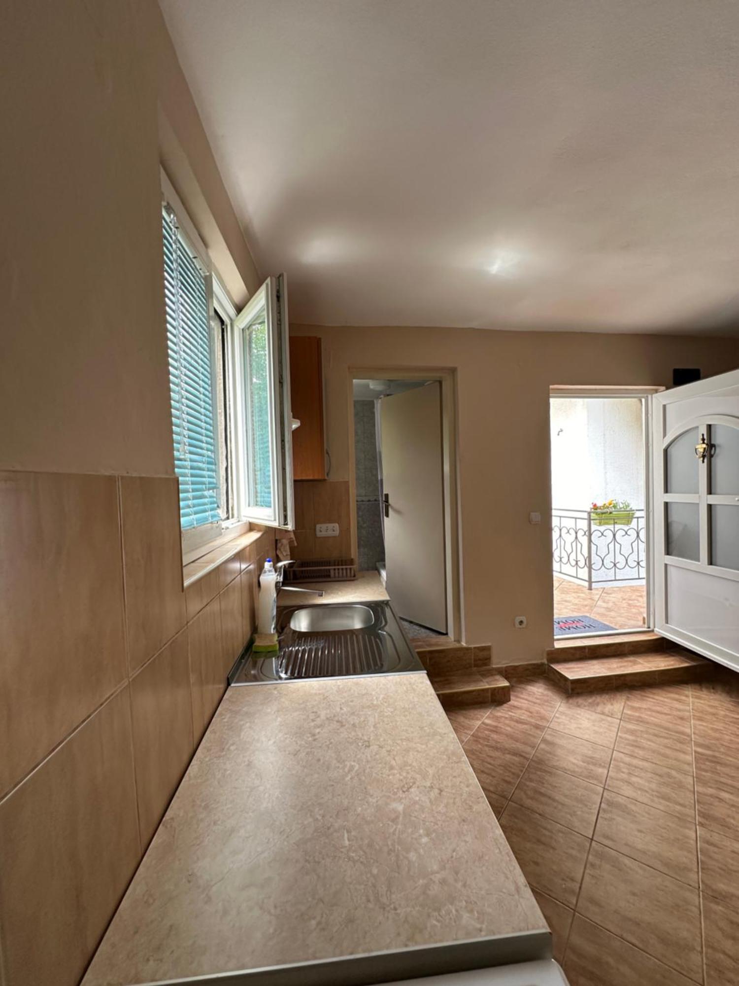 Apartman Nina Risan Exteriör bild