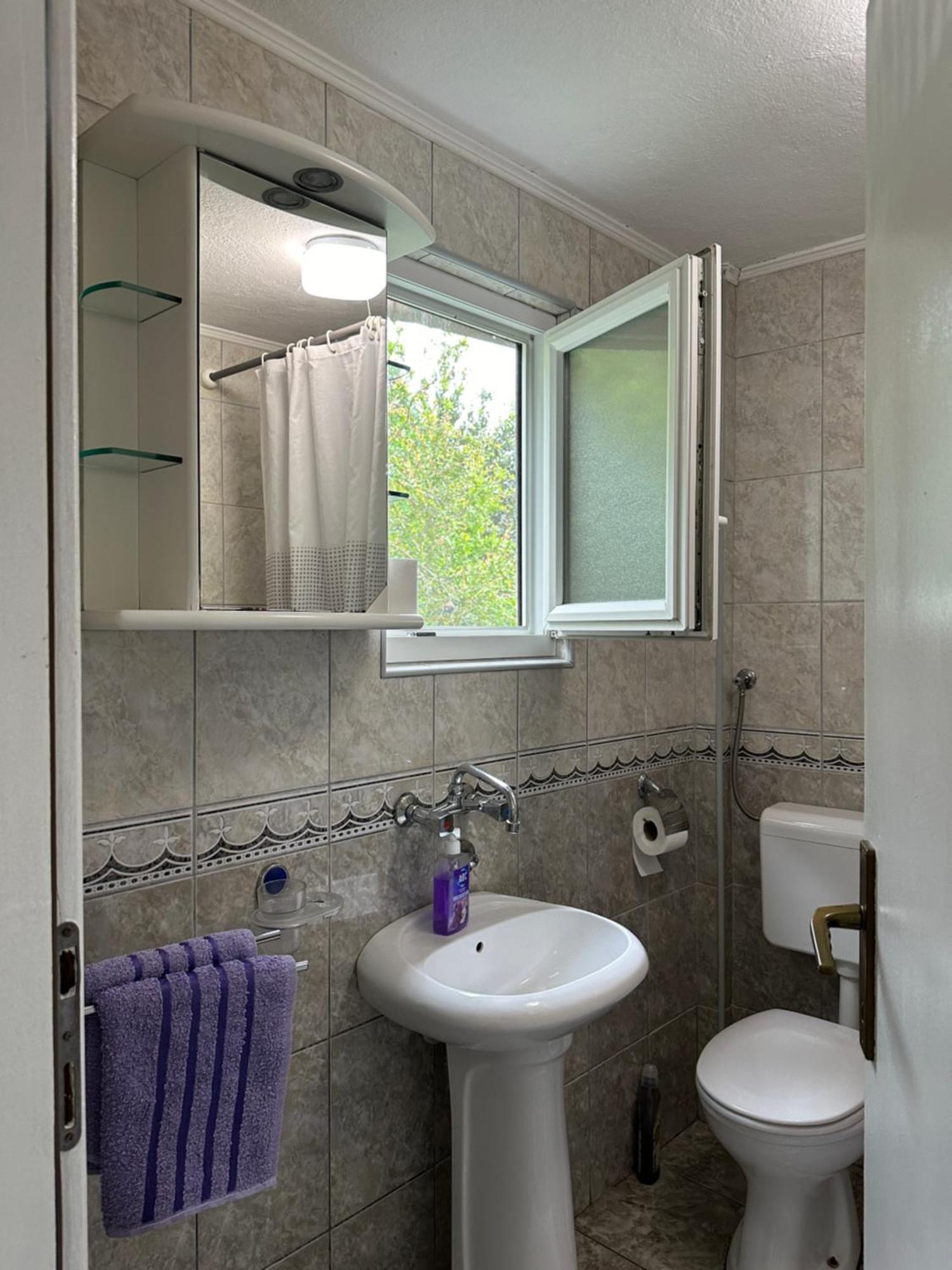 Apartman Nina Risan Exteriör bild